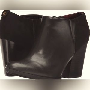 Tommy Hilfiger, Ankle Bootie, Black 9.5
